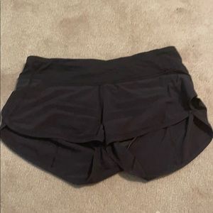 Lululemon speed up shorts 2.5 inseam